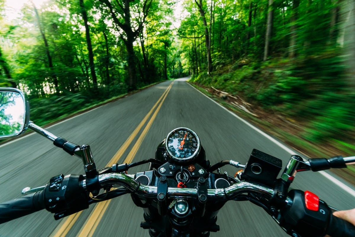Découvrez les caractéristiques essentielles des catégories de motos ...